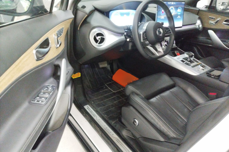 腾势X 2020款 PHEV旗舰版中控内饰20