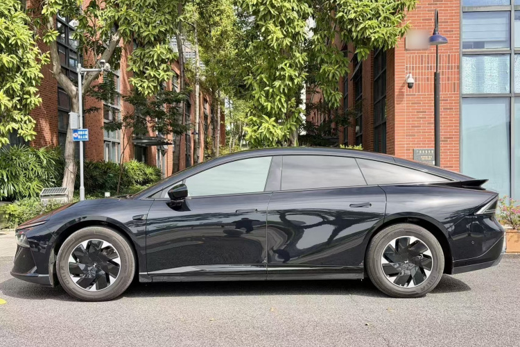 小鹏P7+ 2024款 超长续航 Max车身外观6001