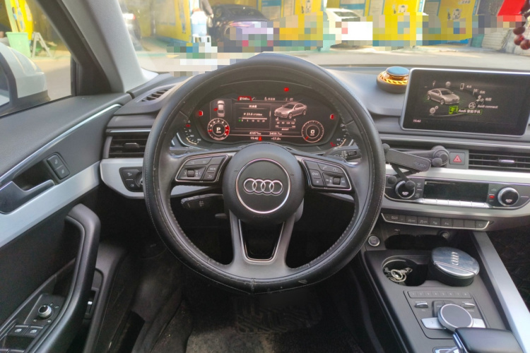 奥迪A4L 2019款 40 TFSI 时尚型 国VI中控内饰13