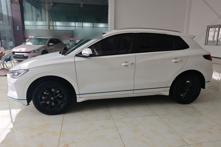 比亚迪e2 2021款 豪华型车身外观4