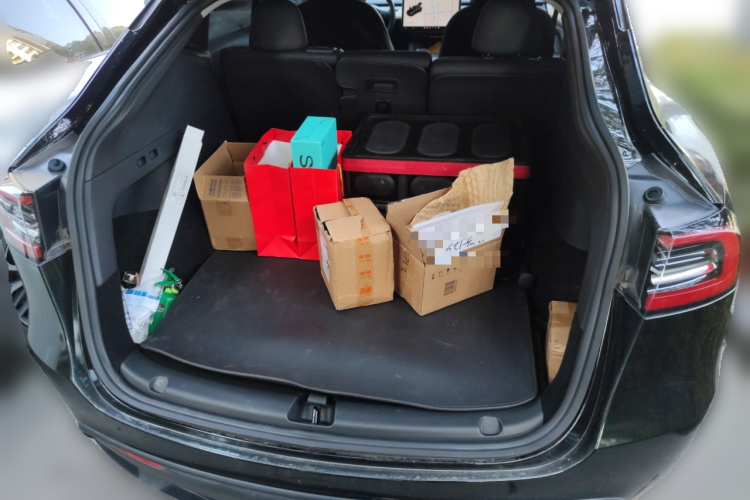 特斯拉 Model Y 2021款 标准续航后驱版中控内饰23