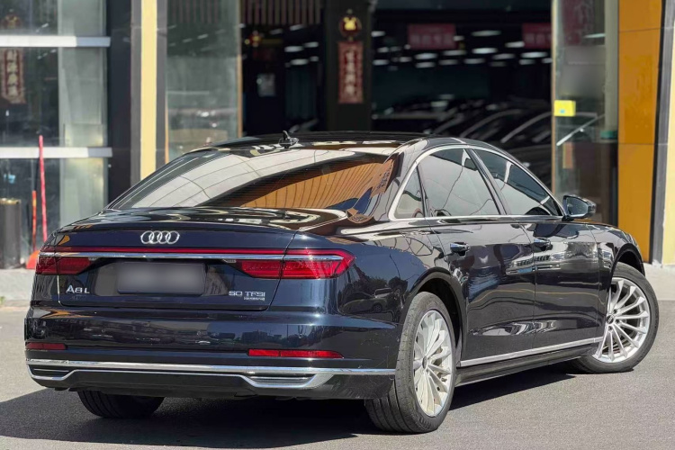 奥迪A8 2021款 A8L 50 TFSI quattro 舒适型车身外观7