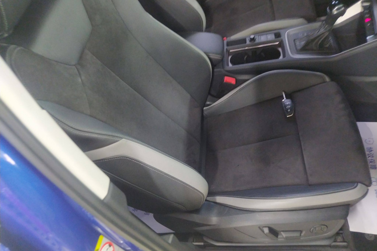 奥迪Q3 2019款 40 TFSI 时尚动感型局部细节41