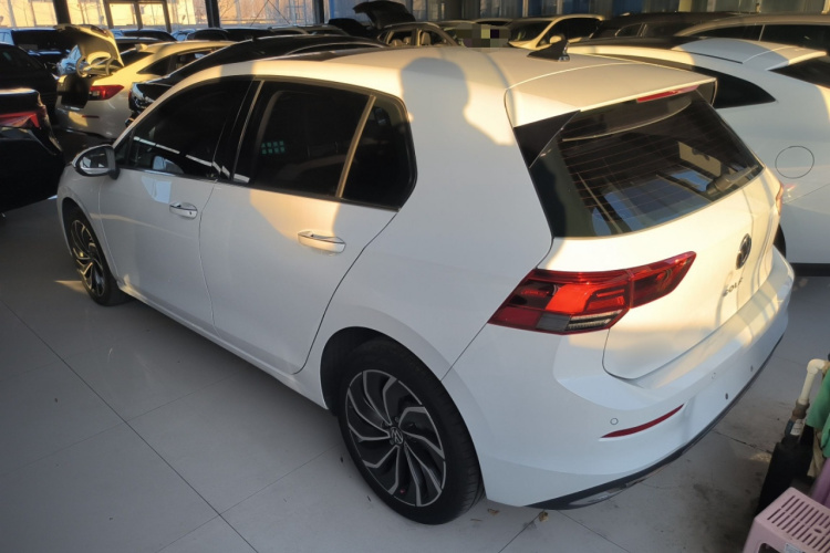 大众 高尔夫 2023款 200TSI DSG Pro车身外观4