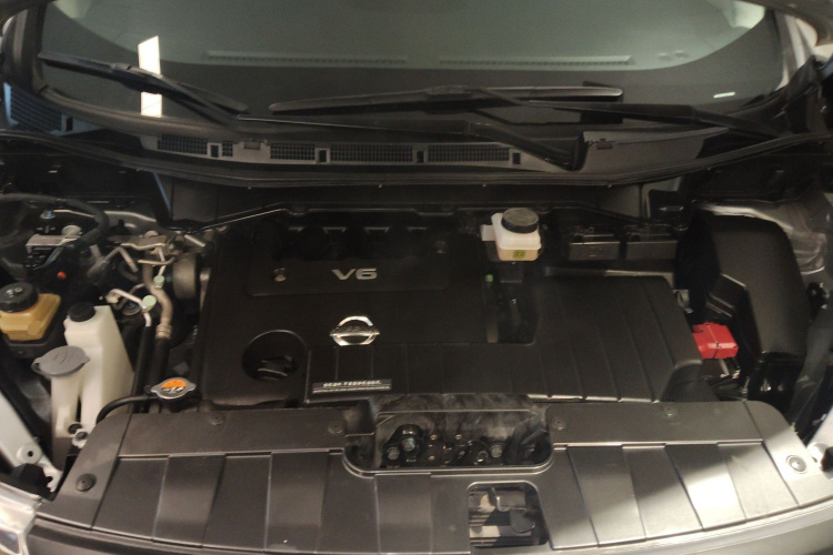 日产 贵士 2013款 3.5L SL局部细节24