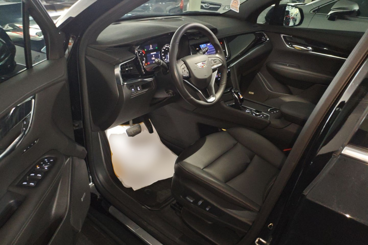 凯迪拉克XT6 2021款 2.0T 六座两驱豪华型中控内饰20