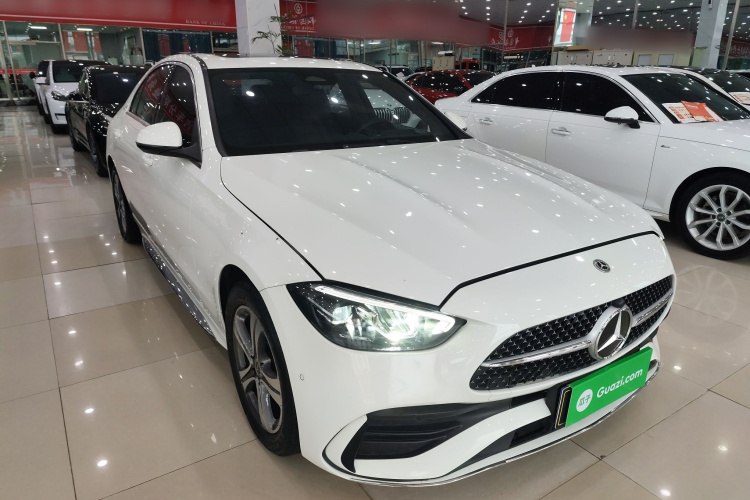 奔驰C级 2022款 改款 C 200 L 运动版车身外观3
