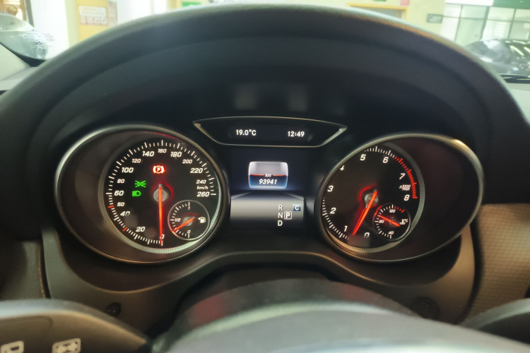 奔驰GLA 2019款 GLA 200 动感型局部细节14