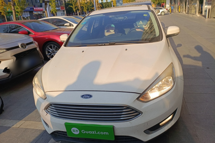 福特 福克斯 2015款 三厢 EcoBoost 125 自动超能风尚型车身外观2