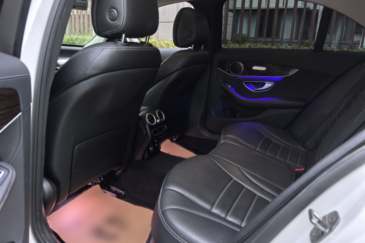 奔驰C级 2021款 C 200 L 时尚型中控内饰7002