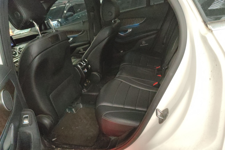 奔驰GLC 2019款 GLC 300 L 4MATIC 动感型中控内饰21