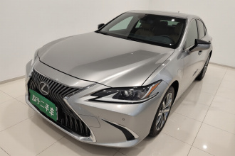 雷克萨斯ES 2021款 200 卓越版