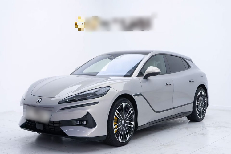 腾势Z9GT 2024款 1100四驱Ultra版车身外观1