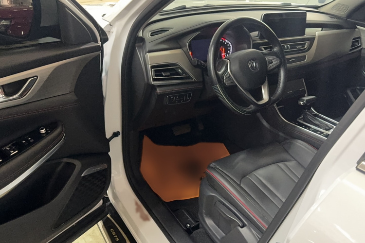 长安CS75 2018款 280T 自动智惠型 国V中控内饰7002