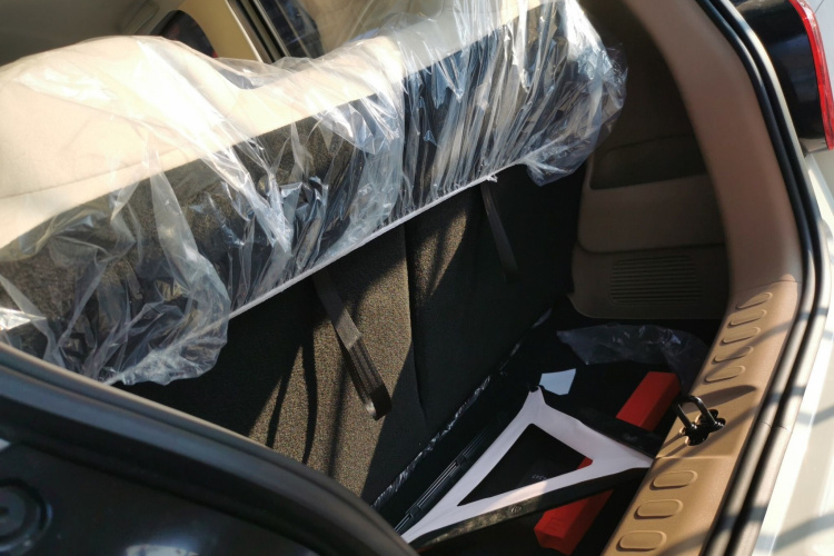 五菱汽车 宏光MINIEV 2025款 四门版 臻享+款机舱底盘23