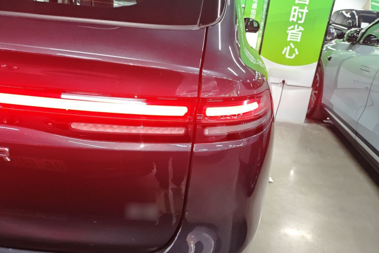 零跑汽车 零跑C10 2024款 210激光雷达版车身外观9