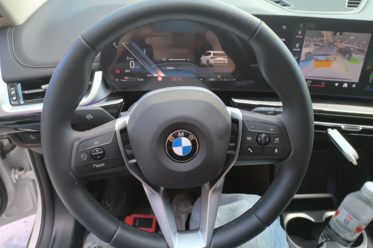 宝马X1 2023款 sDrive25Li X设计套装中控内饰13