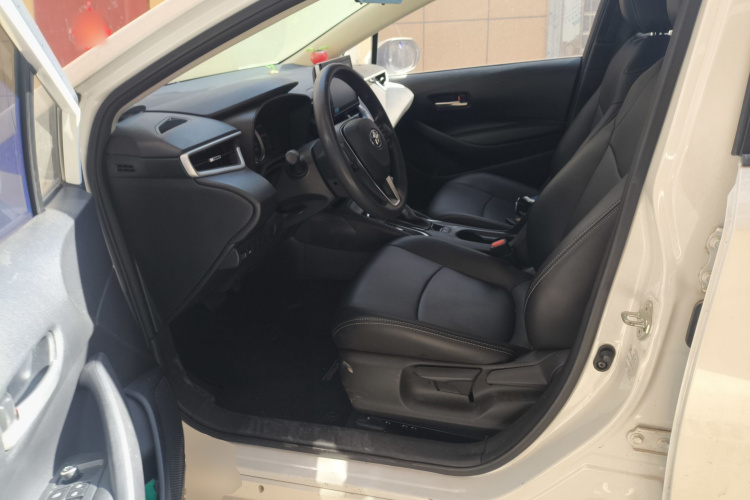 丰田 卡罗拉 2021款 1.2T S-CVT 精英版中控内饰19