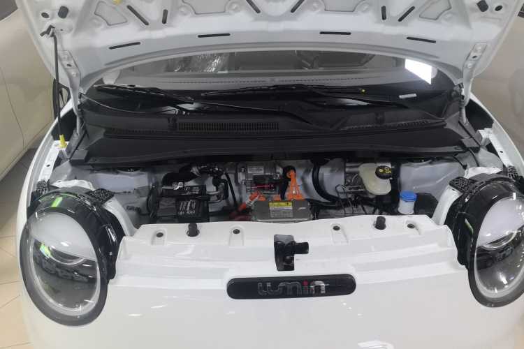 长安启源 长安Lumin 2025款 205km 香沁款机舱底盘24