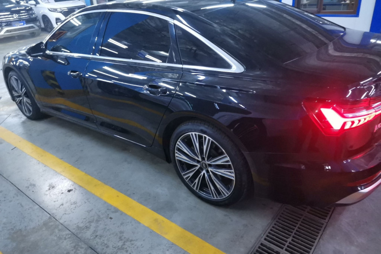 奥迪A6L 2024款 45 TFSI 臻选动感型车身外观6003