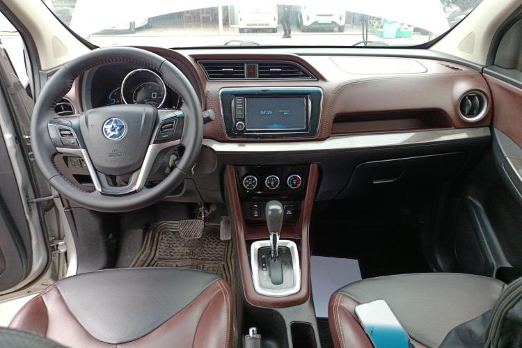 启辰M50V 2019款 1.6L CVT豪华版中控内饰12