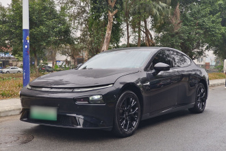 小鹏P7 2024款 P7i 702 Max 鹏翼版