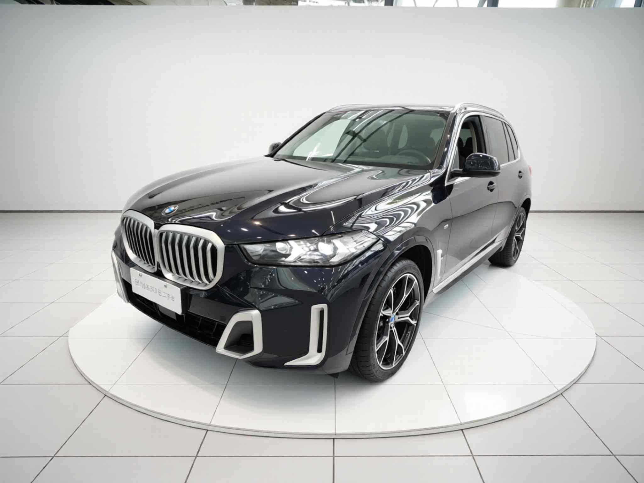 宝马X5 2023款 xDrive 30Li 尊享型M运动套装(2)