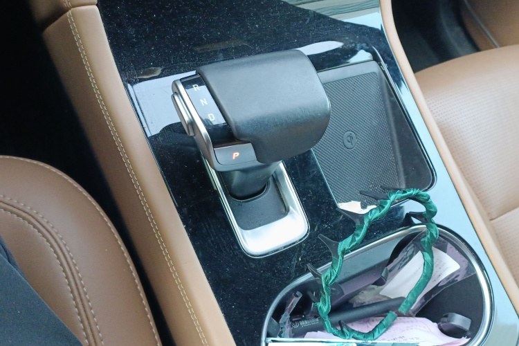 理想汽车 理想ONE 2021款 增程6座版局部细节18