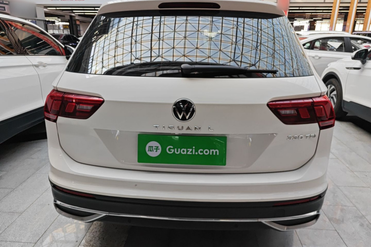 大众 途观L 2022款 330TSI 自动两驱舒享版车身外观6