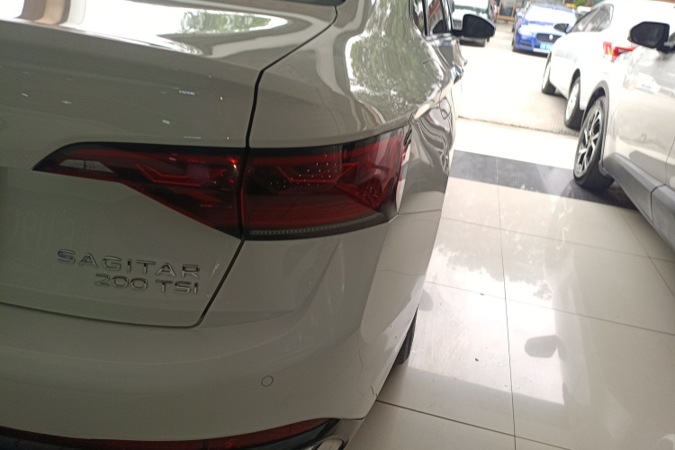 大众 速腾 2023款 200TSI DSG超越版车身外观9