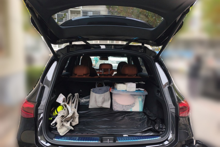 奔驰GLC新能源 2025款 350 e L 4MATIC 典藏版中控内饰23