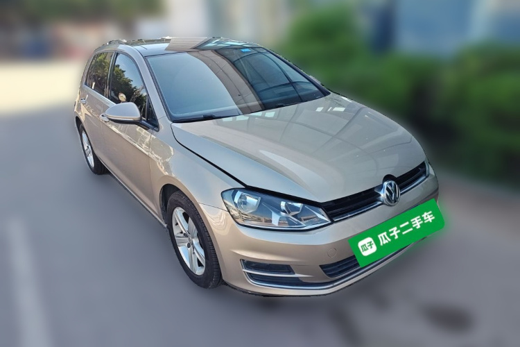 大众 高尔夫 2016款 1.6L 自动舒适型车身外观3