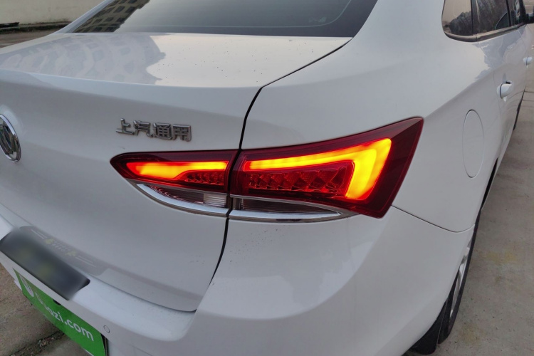 别克 英朗 2018款 15T 双离合精英型 国V车身外观6005