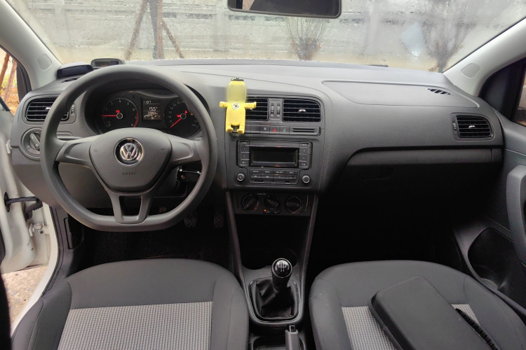 大众 Polo 2018款 1.5L 手动安驾型中控内饰12