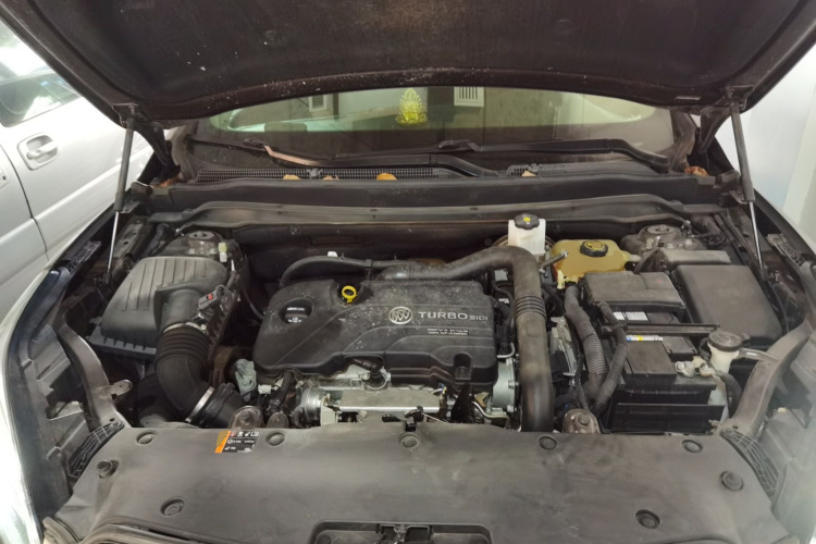 别克 昂科威 2021款 532T 两驱豪华型机舱底盘24