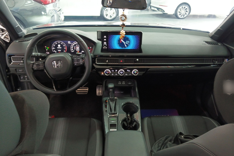 本田 思域 2022款 240TURBO CVT燃动版中控内饰12