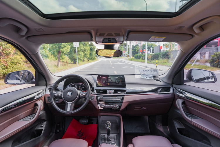 宝马X1 2021款 改款 sDrive25Li 领先型中控内饰7009