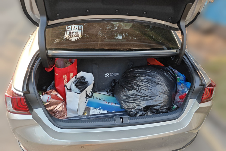 雷克萨斯ES 2024款 200 臻享版中控内饰23