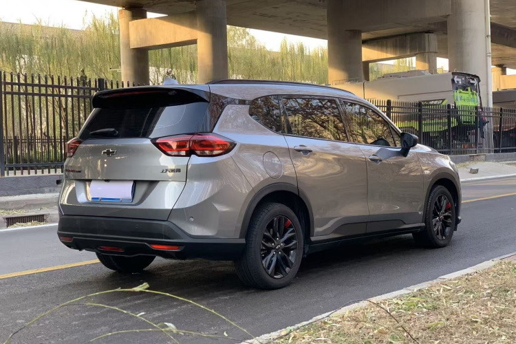 雪佛兰 沃兰多 2018款 Redline 530T 自动纵享版（5+2款） 国V车身外观6006