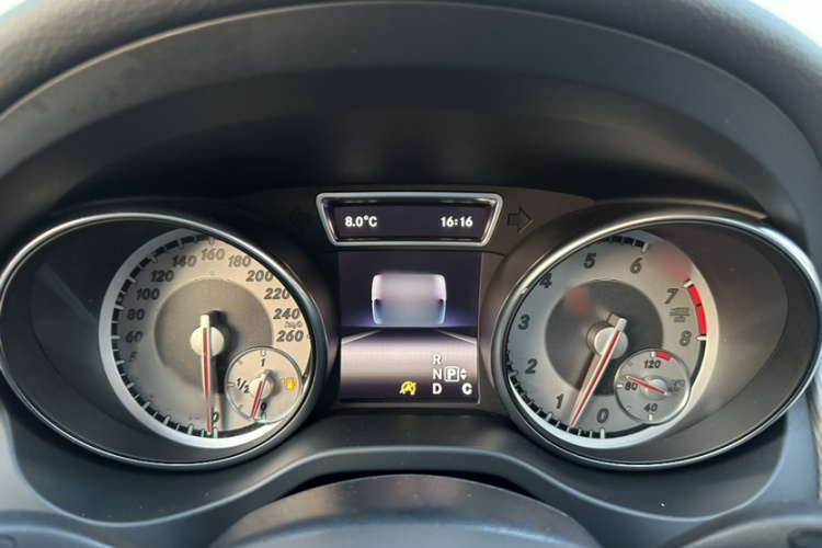 奔驰GLA 2016款 GLA 220 4MATIC 时尚型局部细节14