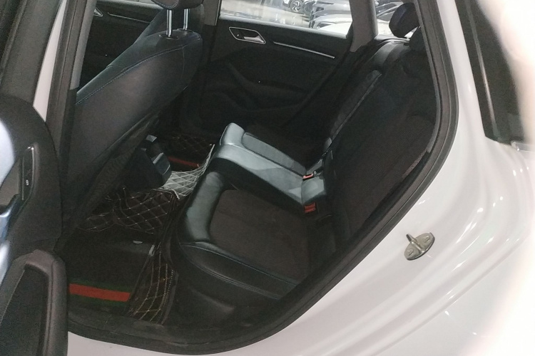 奥迪A3 2020款 Sportback 35 TFSI 时尚型 国VI中控内饰7004