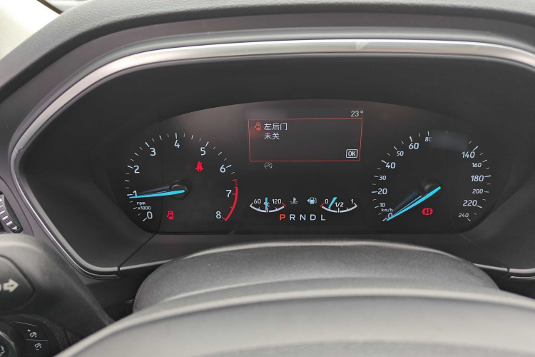 福特 福克斯 2020款 两厢 EcoBoost 180 自动锋潮型中控内饰7006