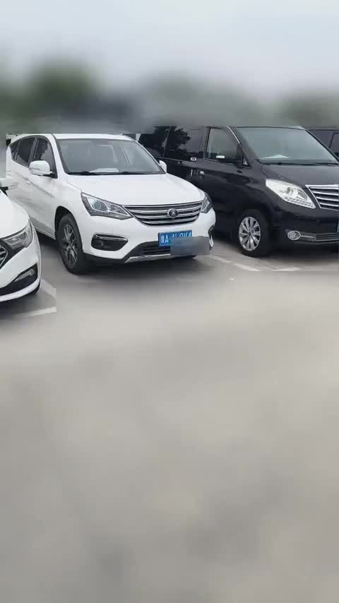 比亚迪 宋 2018款 1.5TID 自动智联尊贵型讲解2