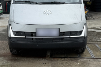 卡文汽车 乐福350福版明窗 短轴平顶7方6座 爱易科50.23KWh