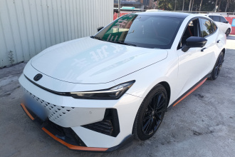 长安UNI-V 2024款 1.5T 尊贵运动型