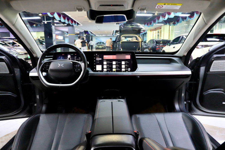 小鹏P7 2020款 670E中控内饰7002