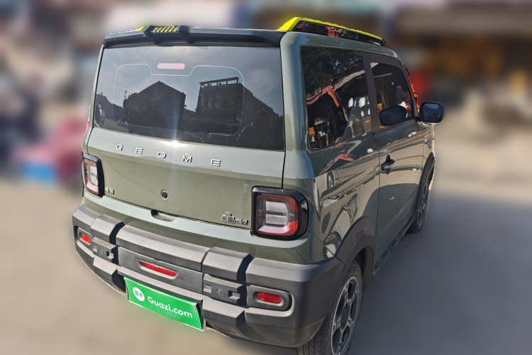 吉利银河 2025款 210km 熊猫骑士车身外观7