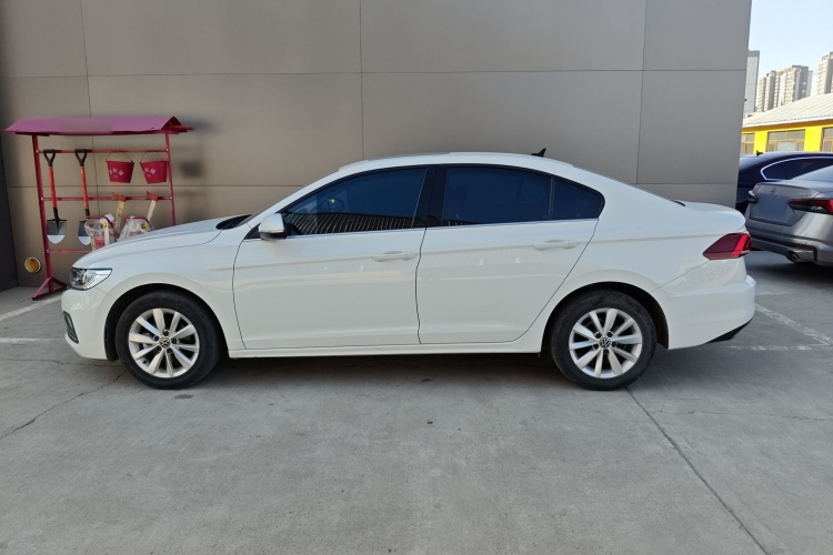 大众 宝来 2021款 1.5L 自动舒适智联版车身外观4