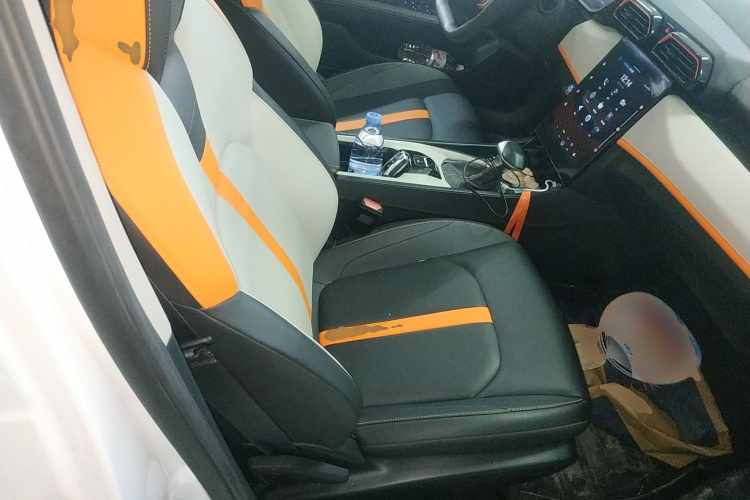 东风风神 奕炫 2023款 1.5L 自动荣耀版局部细节41