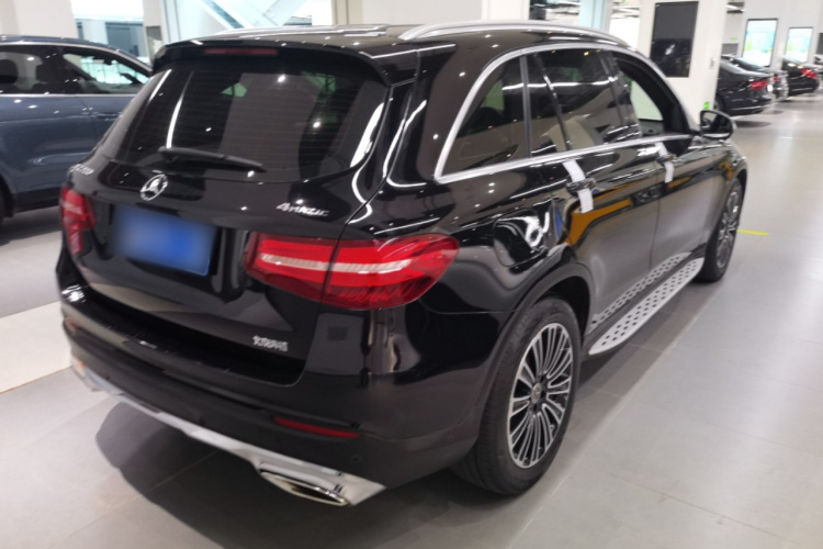 奔驰GLC 2018款 改款 GLC 200 4MATIC车身外观7